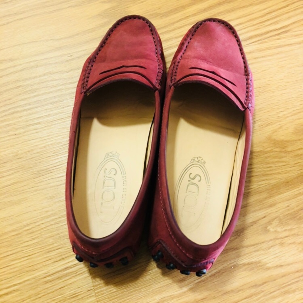 TOD’S GOMMINO DRIVING SHOES IN SUEDE